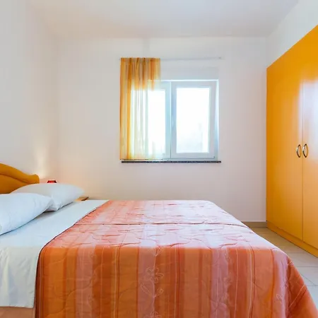 Elegant And Lavish Leisure With Outdoor Pool 아파트 *