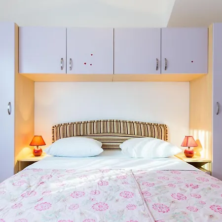 Apartman Elegant And Lavish Leisure With Outdoor Pool Zadar