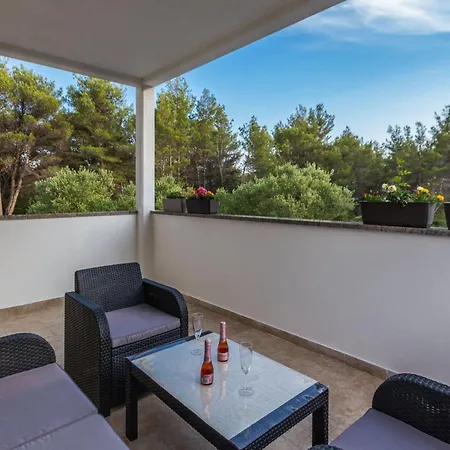 Apartamento Elegant And Lavish Leisure With Outdoor Pool *