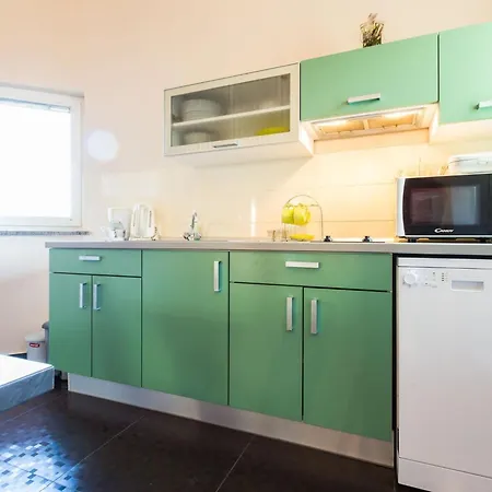 Apartment Elegant And Lavish Leisure With Outdoor Pool *